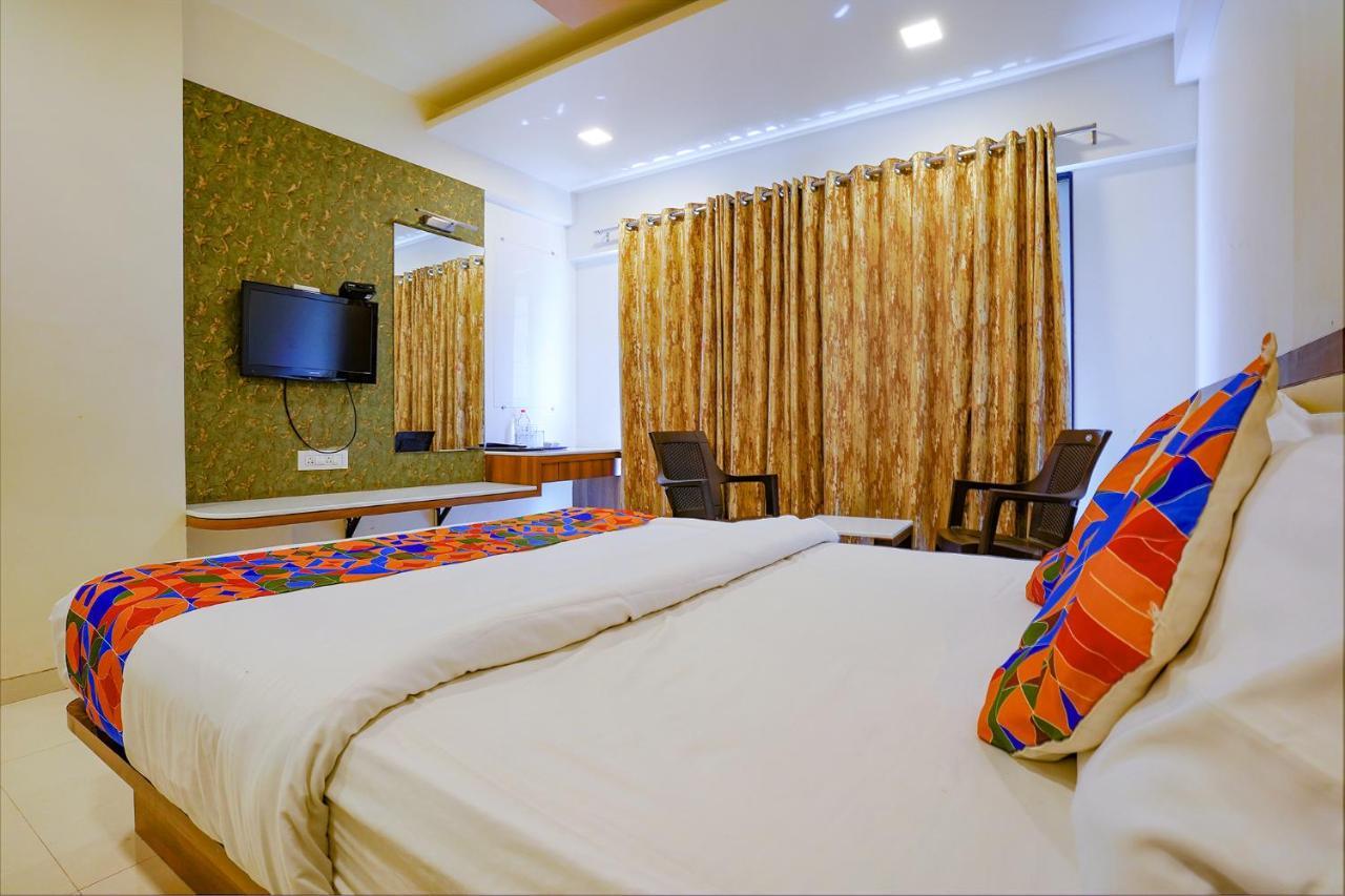 Fabhotel Ramjis Residency Nashik Eksteriør billede