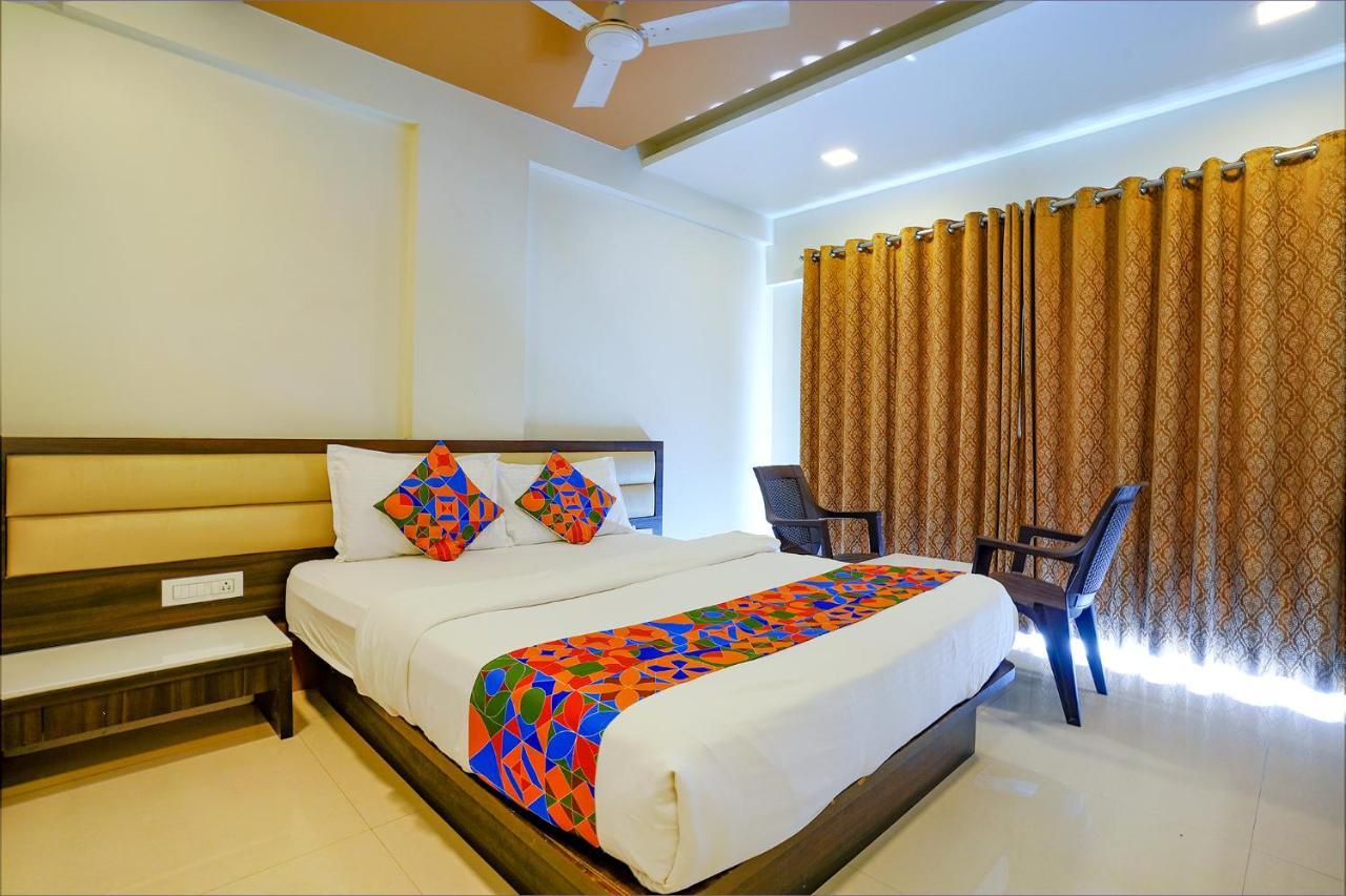 Fabhotel Ramjis Residency Nashik Eksteriør billede